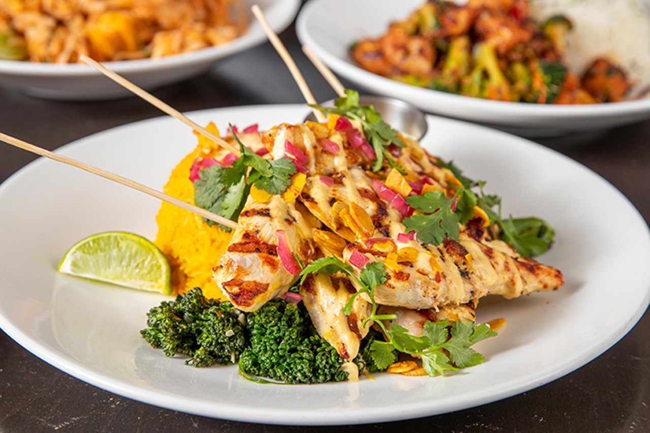 Kona Grill
$36 3-Course Lunch and Dinner // Dine-In and Carry-Out Available
Cilantro-Lime Grilled Chicken: Yogurt-lime marinated chicken skewers, cilantro, pickled red onions, turmeric-almond rice, broccolini (second course option)
Photo: Kona Grill