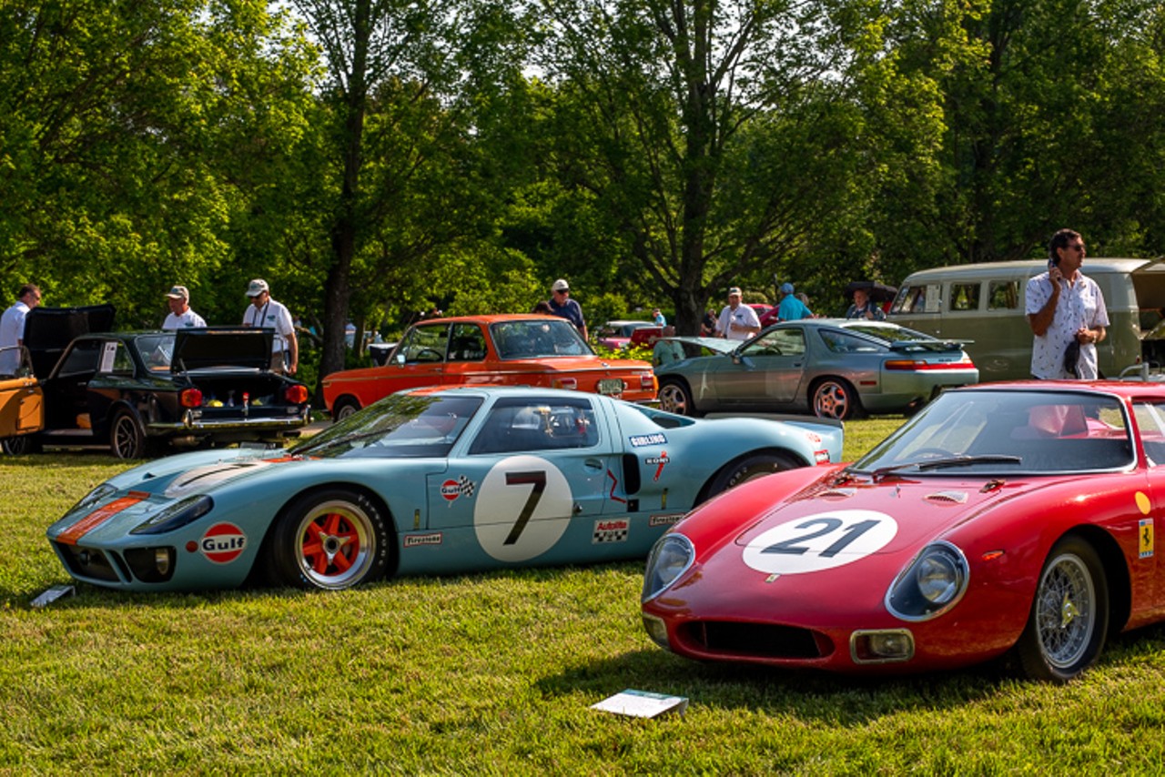 Ferrari 250LM and Fort GT40