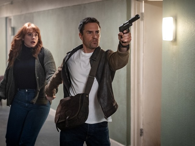 Elly Conway (Bryce Dallas Howard) and Aidan (Sam Rockwell) are on a mission.