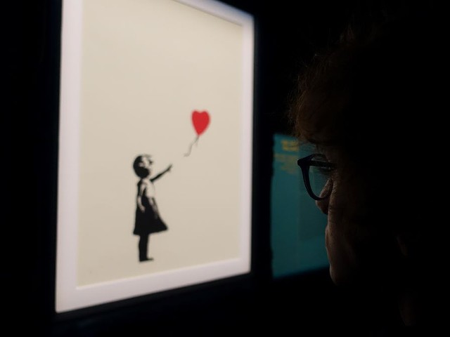 A photo of Banksy's 'Girl with Balloon.'