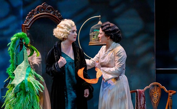 Mia Hutchinson-Shaw as Lucy (left) and Mi Kang as Mina in Cincinnati Playhouse in the Park's production of Dracula.