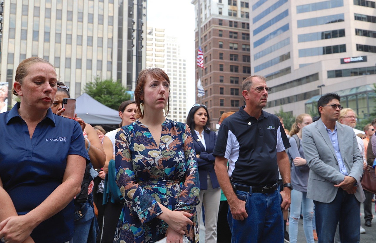 Cincinnatians Gather at Fountain Square Vigil for Victims of Fifth Third Shooting