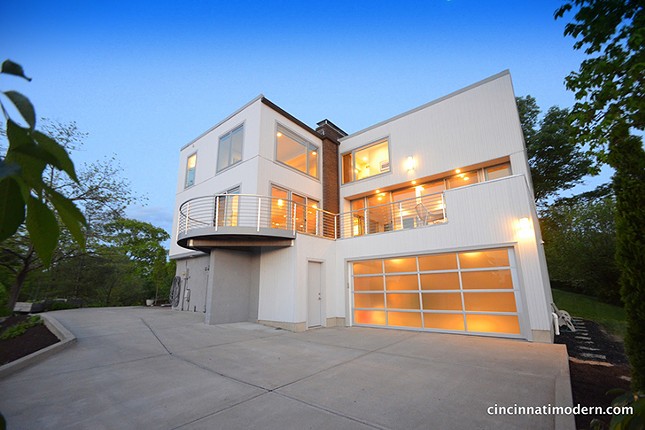 843 Clifton Hills Terrace, Clifton
    $699,000 | 4 bd/3 ba | 2,272 sq. ft. | Year Built: 1986