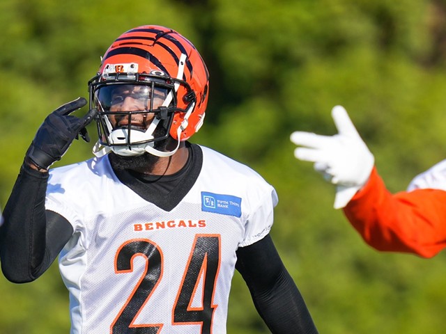 Cincinnati Bengals safety Vonn Bell practices with the team ahead of the Nov. 6, 2022 game against the Carolina Panthers.