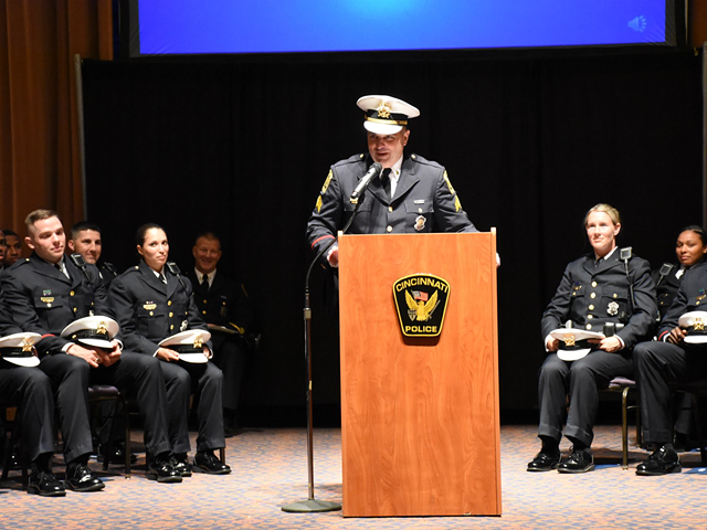 FOP President Dan Hils addressing CPD police academy graduates