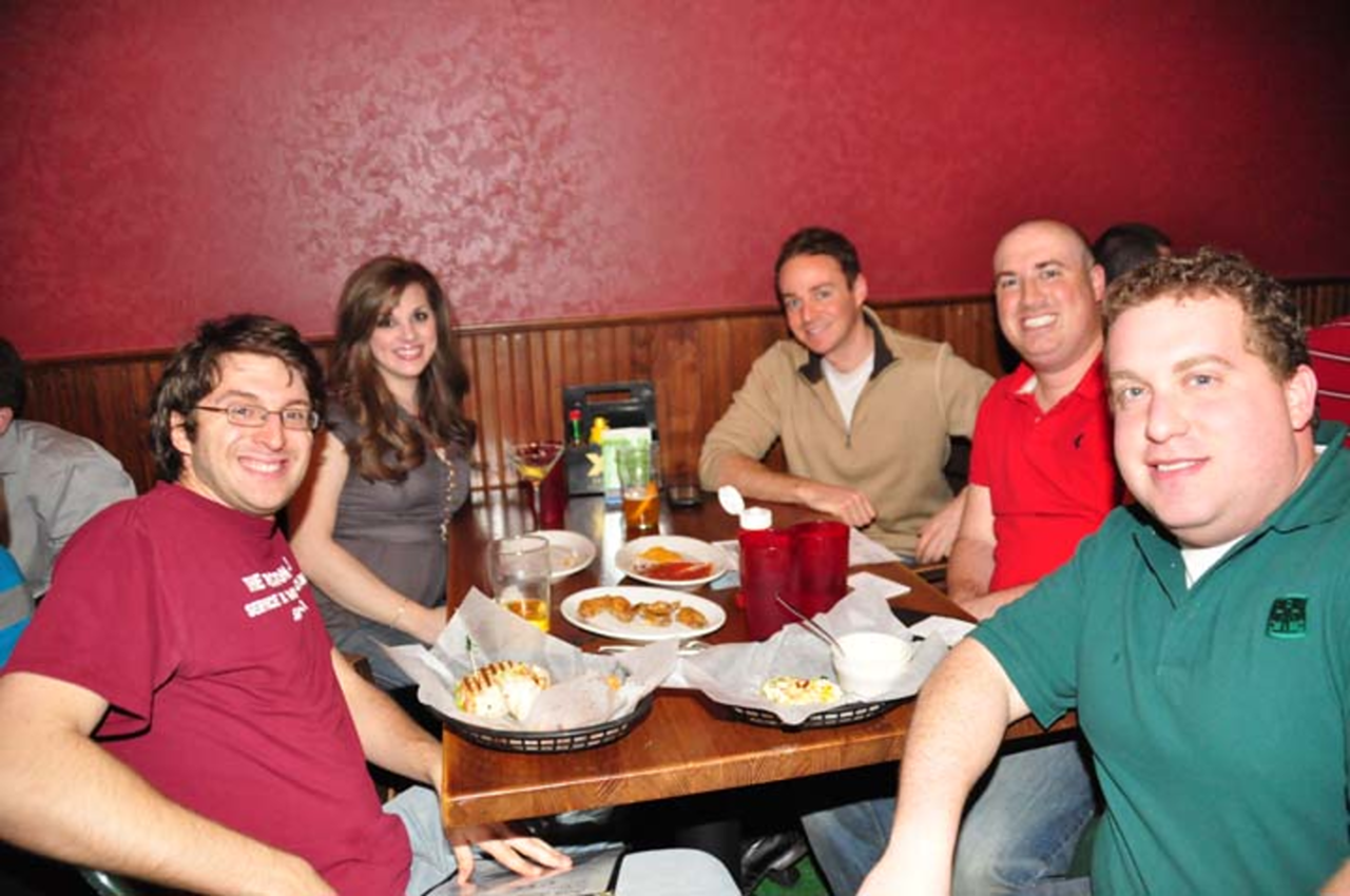 HeBrew Happy Hour at Pig & Whistle Sport Pub