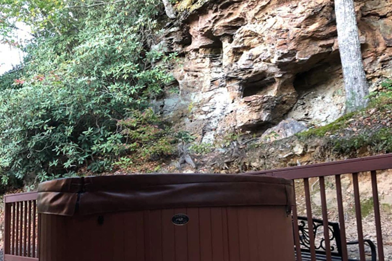 Twin Arch Cabin RRG
Stanton, KY
Entire Home | Starting at $224/night | Hosts 6 Guests
&#147;Welcome to your getaway in the Red River Gorge! Full remodel / everything new October 19'!! No cleaning/pet fees!! 1 night stays, please inquire! 4g LTE cell service! Located off exit 33 this cabin is in a private wooded setting with cliff and panoramic views. Come climb, hike, zipline, kayak, fly fish, or just relax in your own log cabin with hot tub! Quality abounds! Private hiking with spectacular ridge views!&#148;