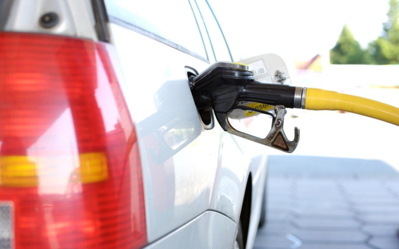 Ky. Governor Beshear Signs Order to Freeze State Gas Tax
