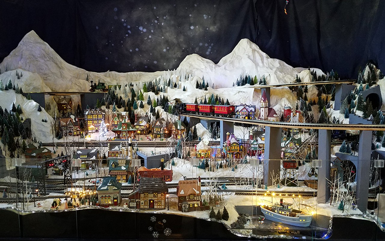 Holiday Train Display at Glenwood Gardens' Highfield Discovery Garden