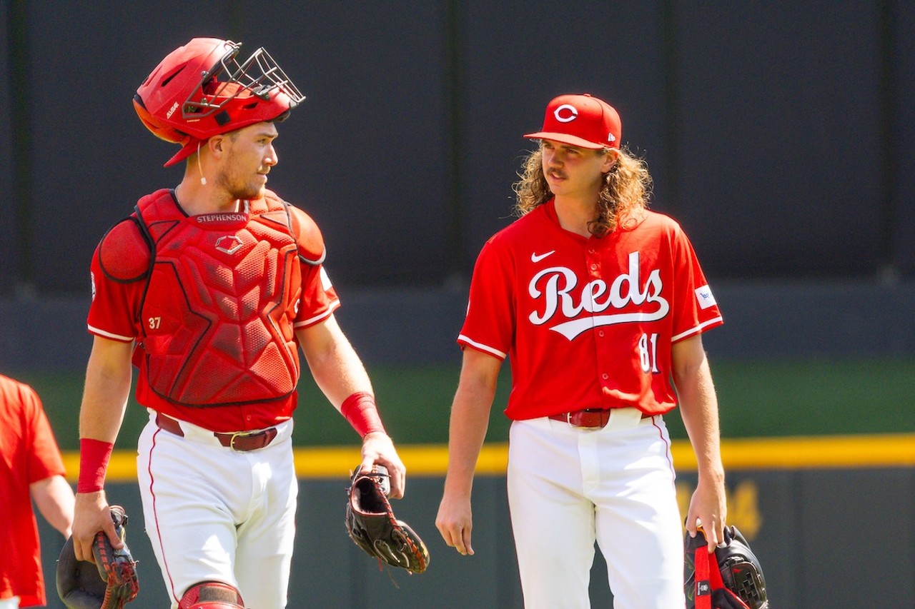 Tyler Stephenson and Rhett Lowder return to the dugout from the bull pen | Cincinnati Reds vs. Houston Astros | Sept. 5, 2024