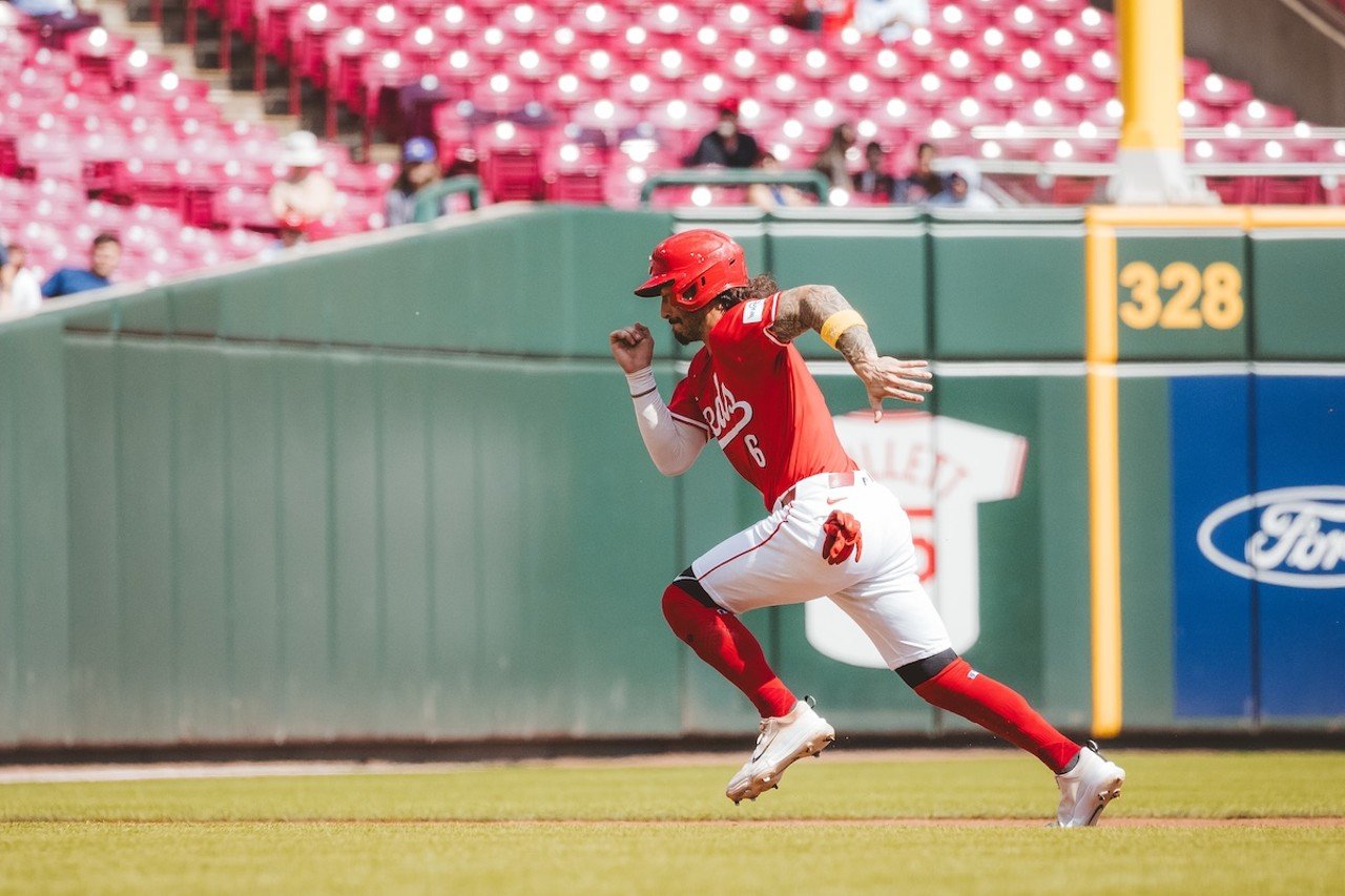 Jonathan India trying to steal third base | Cincinnati Reds vs. Atlanta Braves | Sept. 19, 2024