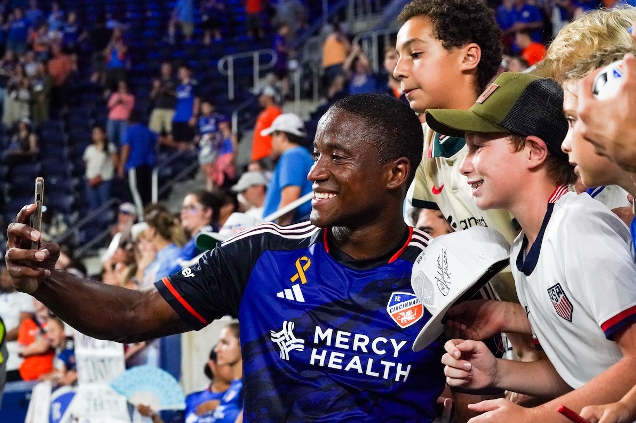 Sergio Santos spending time with adoring FCC fans | FC Cincinnati vs. CF Montreal | Aug. 31, 2024