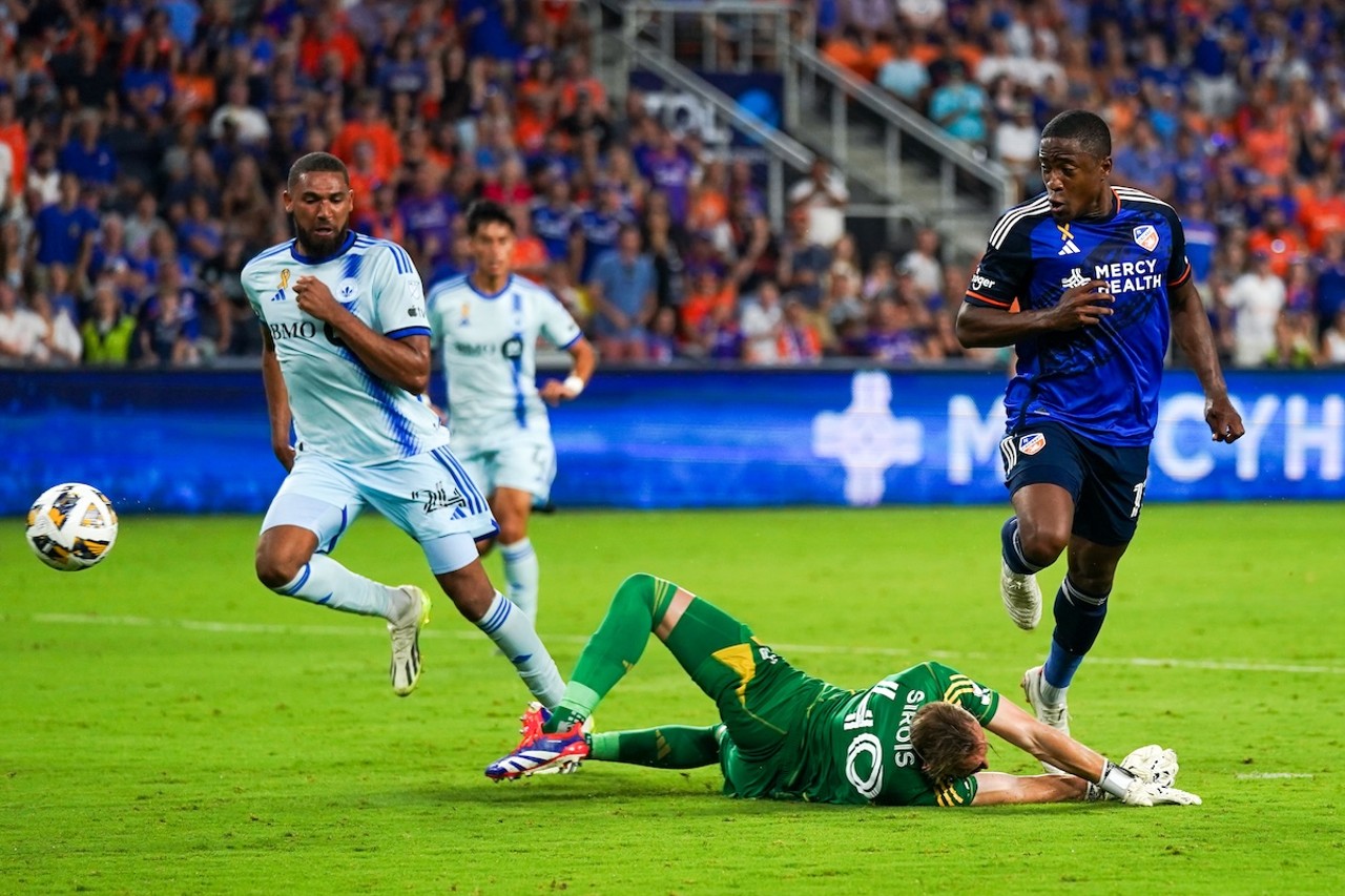 Sergio Santos chips ball over outstretched CF Montreal goalkeeper for another FCC goal | FC Cincinnati vs. CF Montreal | Aug. 31, 2024