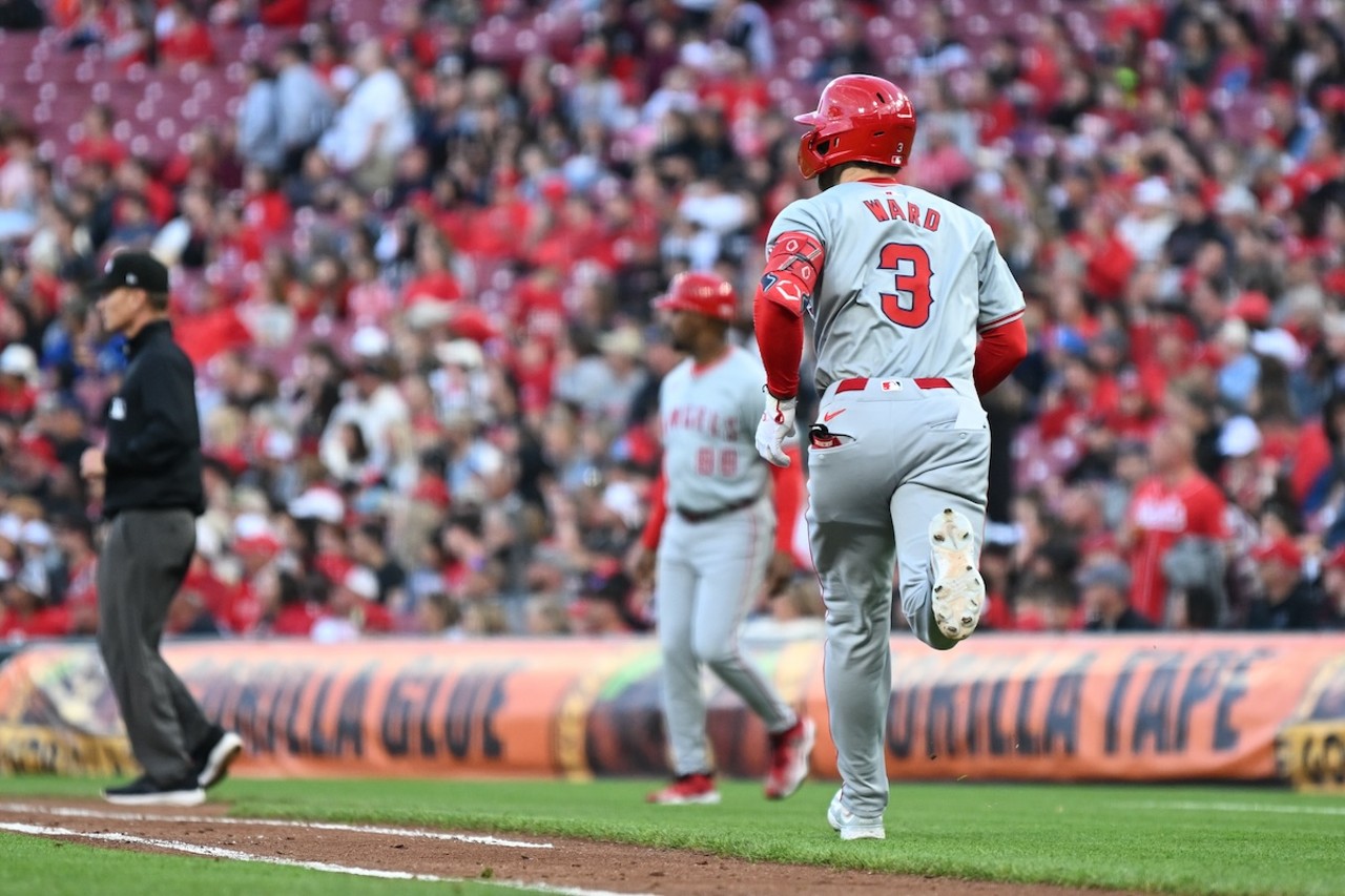 Taylor Ward heading to 1st after a base hit | Cincinnati Reds vs Los Angeles Angels | April 19, 2024