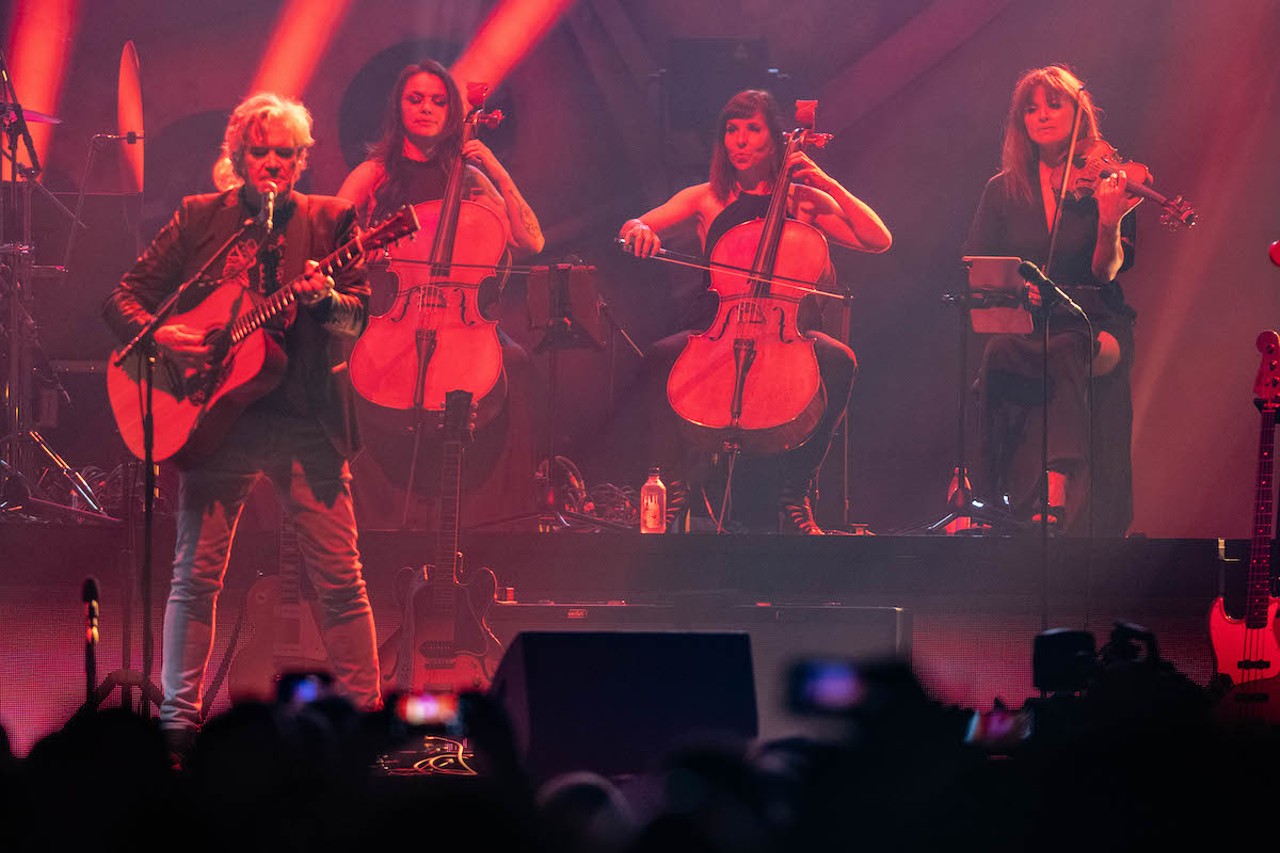 Jeff Lynne's ELO performs at Heritage Bank Center in Cincinnati on Friday, Sept. 12, 2024.