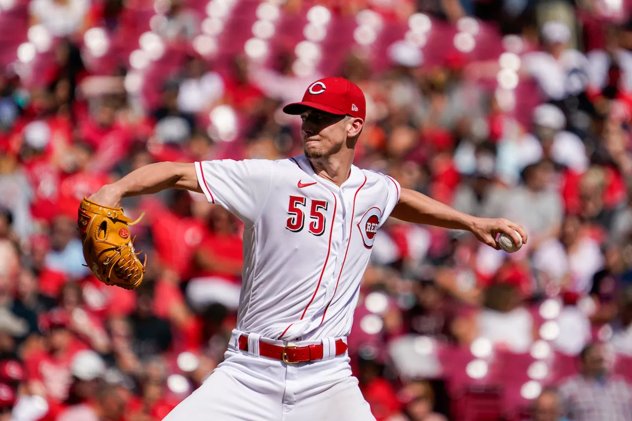 Joey Votto receives standing ovation in potential Cincinnati Reds