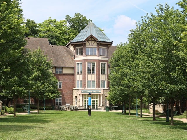 1MPACT House is a living-learning center in University of Cincinnati's Gen-1 Program, which is geared towards students who are the first in their family to attend college.