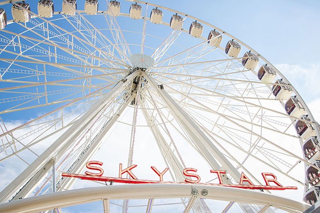 See Panoramic Views of Cincinnati at the SkyStar Observation Wheel
    SkyStar, a temporary 15-story "observation wheel" (aka Ferris Wheel), will be up at The Banks through Dec. 2. 1-49 E. Freedom Way, Downtown
    Photo: Emerson Swoger