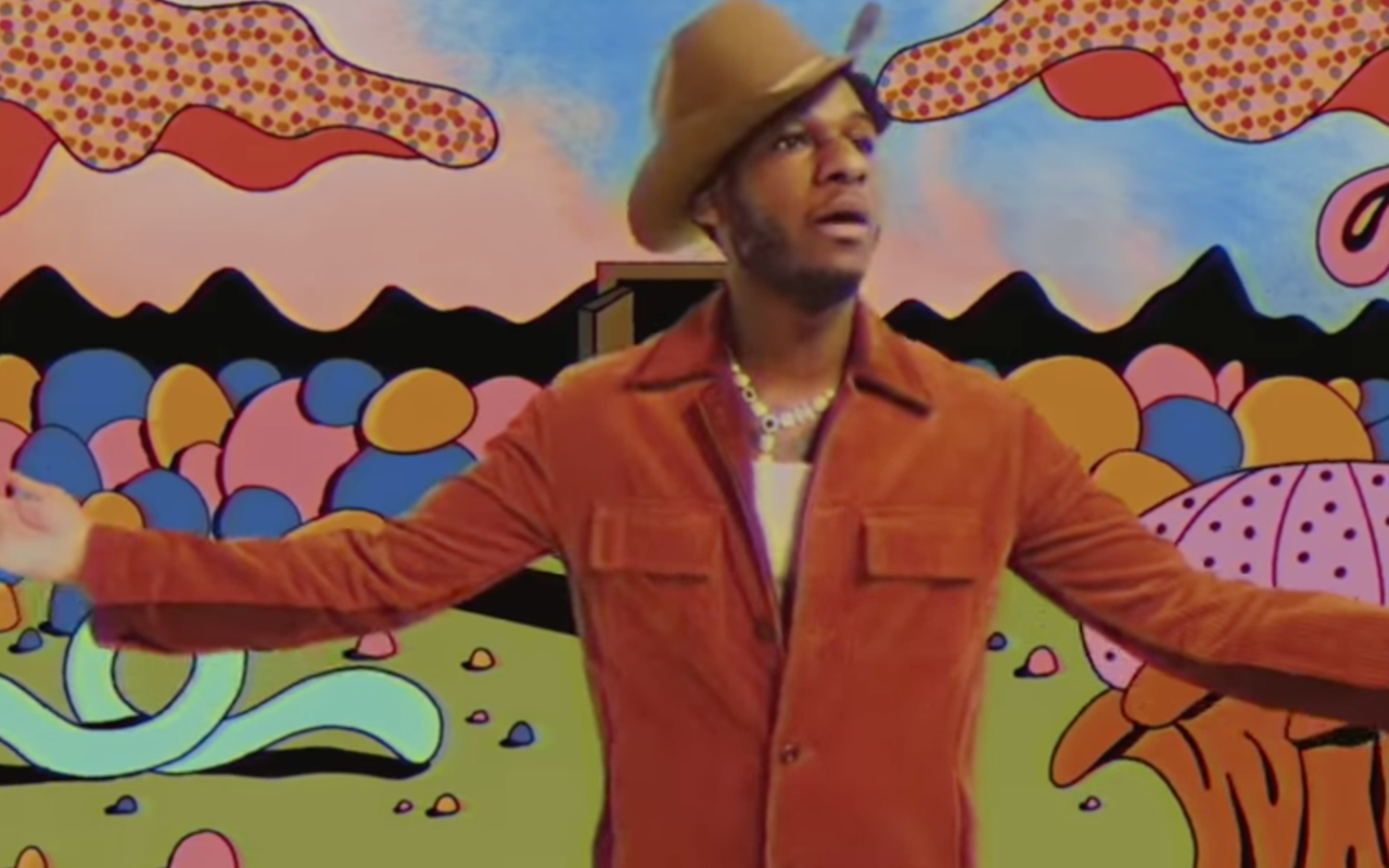 Leon Bridges in the "Chocolate Hills" video