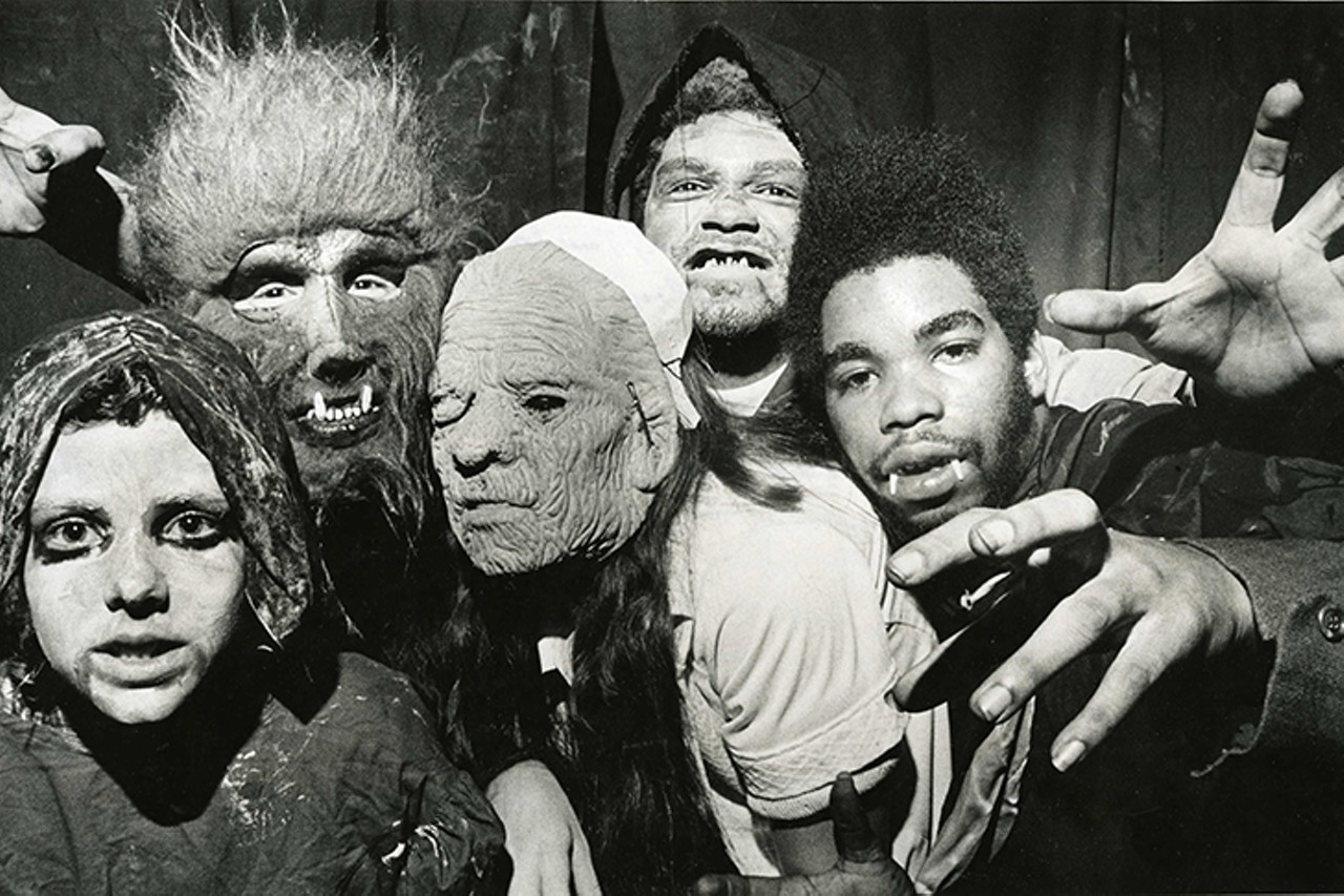 Covington, 1975
"(Back) Mark Kluemper (16), Tyrone Rice (21), (Front) Lori Young (12), Mary Bales (18), Greg Washington (17) rehearsing for haunted house sponsored by Covington-Kenton County Jaycees."