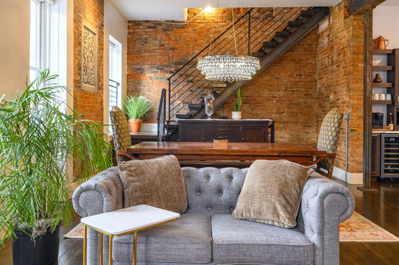 One of the Best Homes in OTR
Over-the-Rhine
Entire Home | Starting at $399/night | Host 8 Guests
"An amazing parkside renovation that we plan to come back to one day, fully furnished and just half a block from Music Hall on in one of the quietest residential pockets of Over-the-Rhine and Best Home for the 2018 Holiday Home Tour. The home is beautifully furnished and has one of the best private rooftops in all of the urban core, complete with its own kitchen and oversized fire pit."
Photo via Airbnb.com