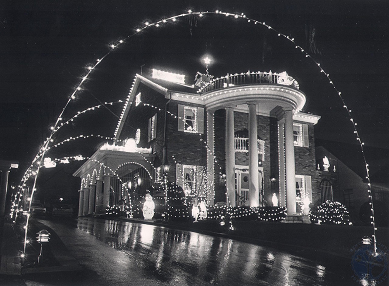 Erlanger, date unknown
"Unidentified home on Commonwealth Avenue decorated for Christmas."