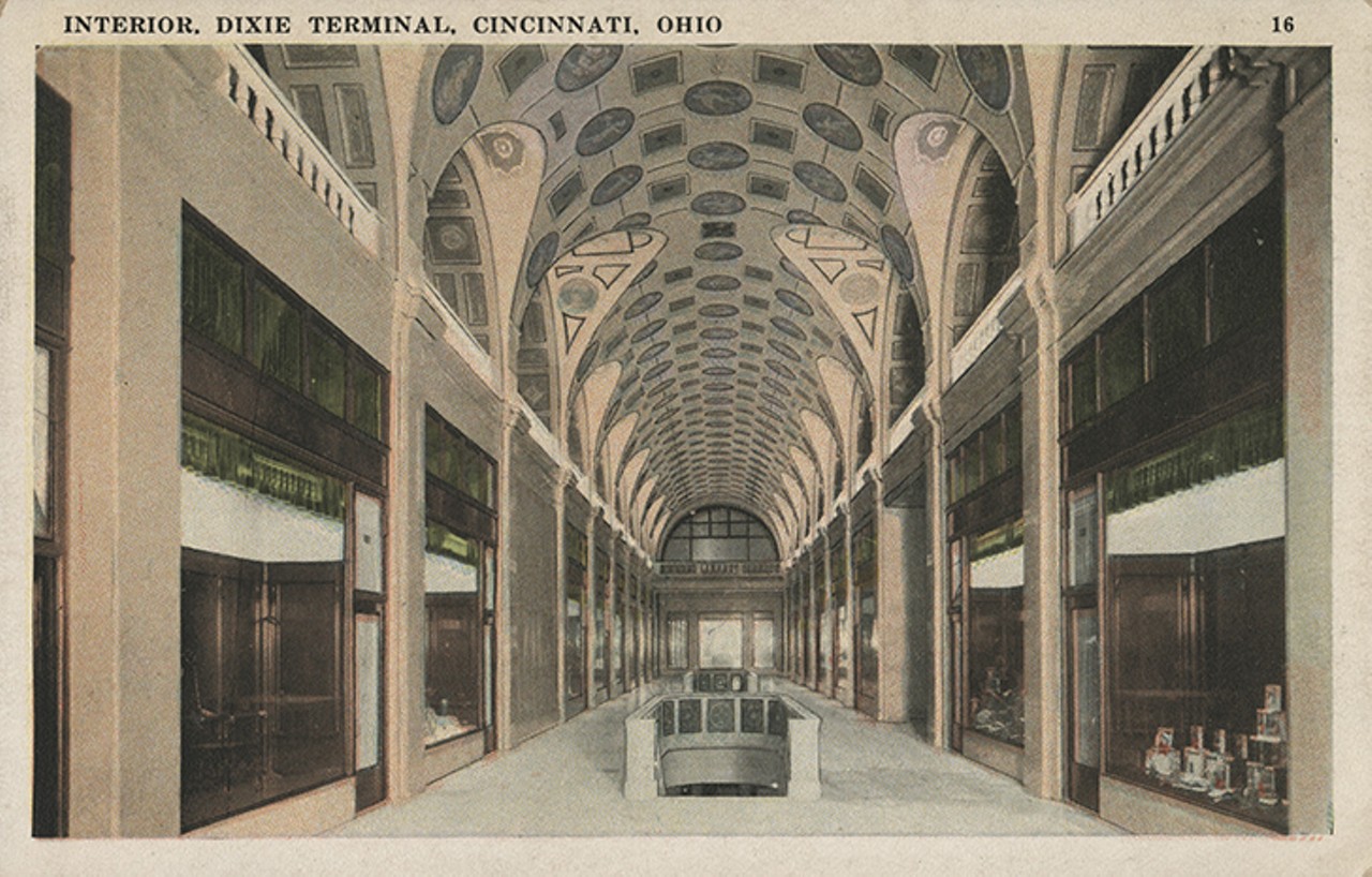 Interior of Dixie Terminal in downtown Cincinnati
Photo: From the Collection of The Public Library of Cincinnati and Hamilton County