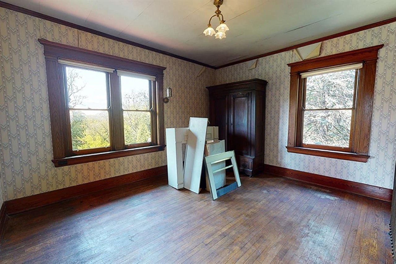 This Century-Old Clifton Time Capsule of a Home Has Some Seriously Stunning Wallpaper