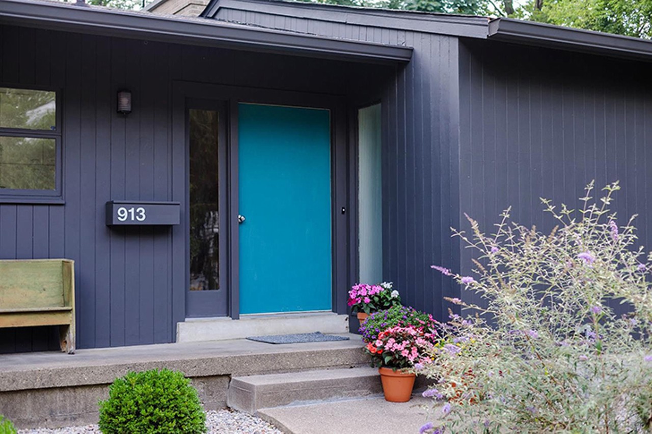 This Funky Midcentury Modern Abode Owned by an Award-Winning Artist Is for Sale in Terrace Park