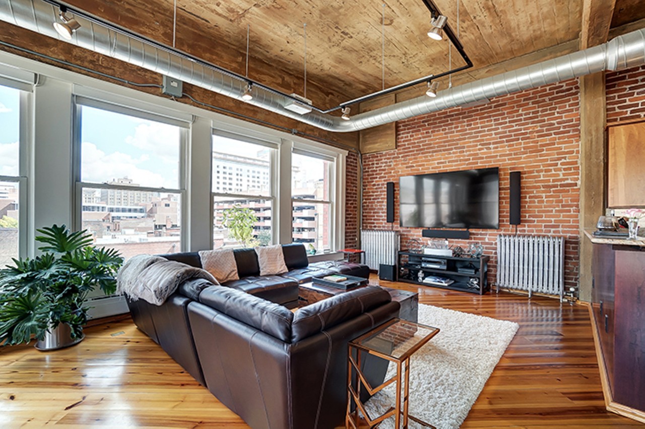 This Historic Downtown Condo is in Cincinnati's First Ford Motor Company Premier Showroom [Promo]