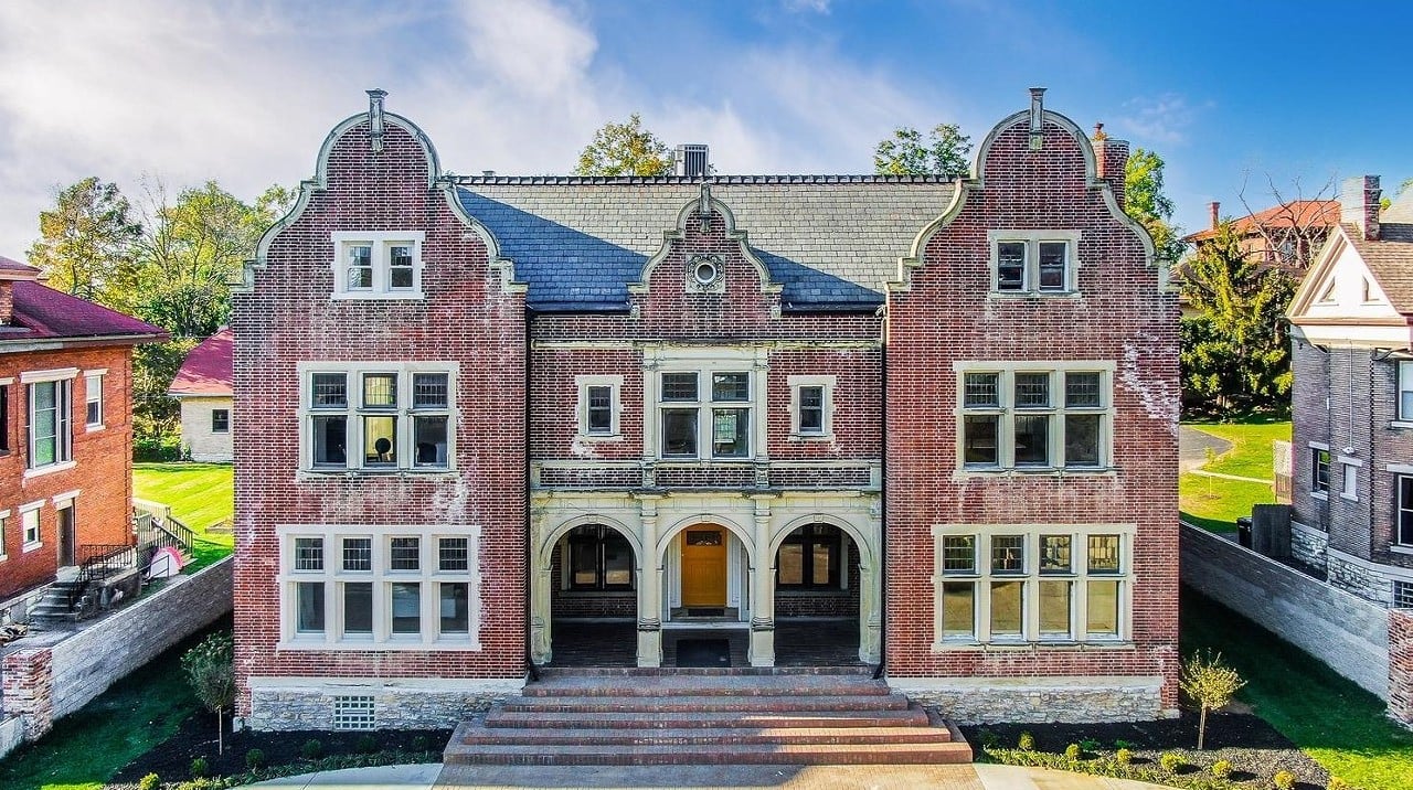 This Opulent 6-Bedroom Historic Mansion in North Avondale Is for Sale. Let's Take a Tour.