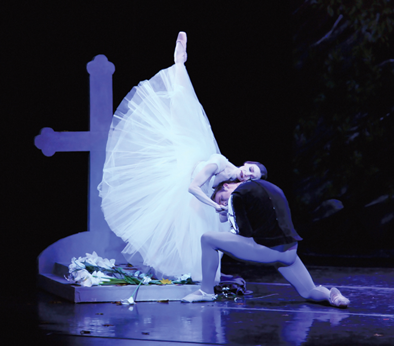 Meridith Benson and Martin Roosaare in 'Giselle'