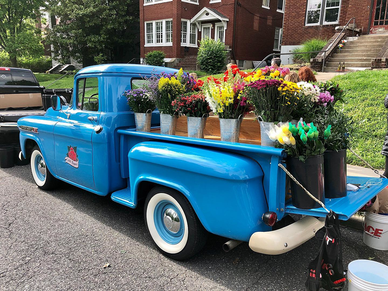 Lil's Bagels in Covington Hosts Scarlet Begonias Flower Truck Pop-Up