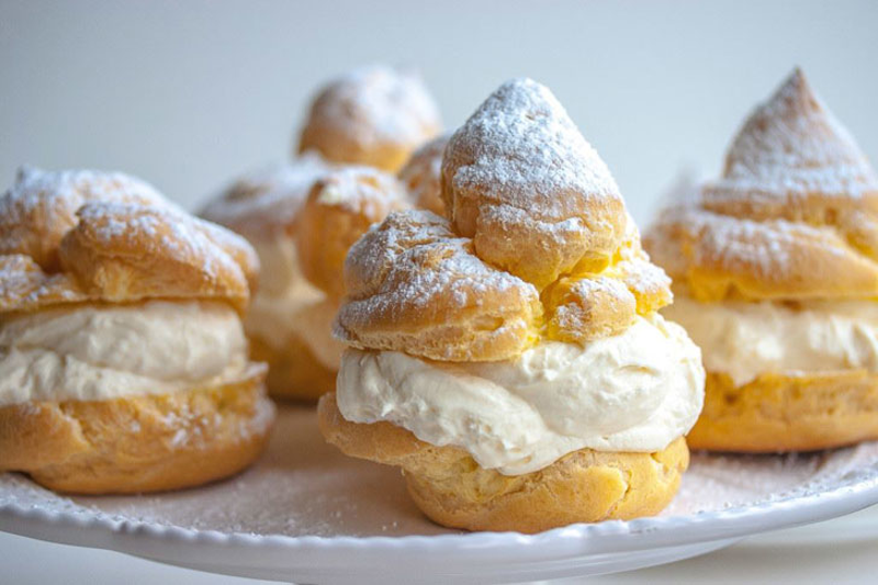 Bavarian cream puffs - Photo: Provided