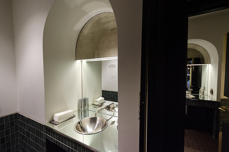 The bathroom at Sartre - Photo: Kellie Coleman