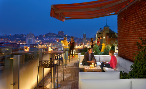 The Cocktail Terrace - Photo: Provided by 21c Museum Hotel