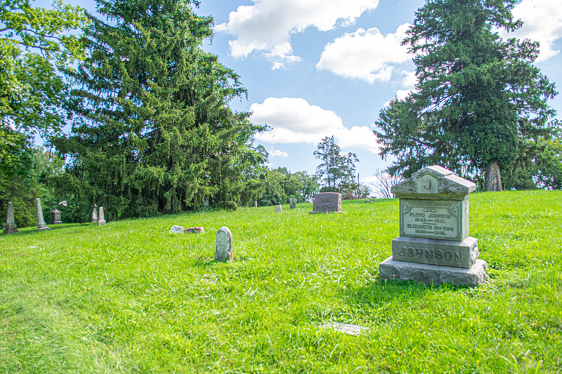 United American Cemetery - Photo: Savana Willhoite