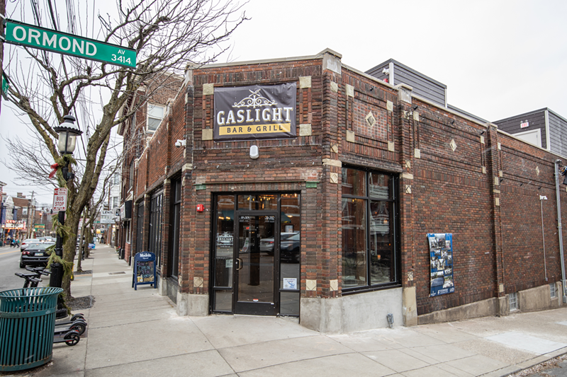Gaslight Bar & Grill - Photo: Hailey Bollinger