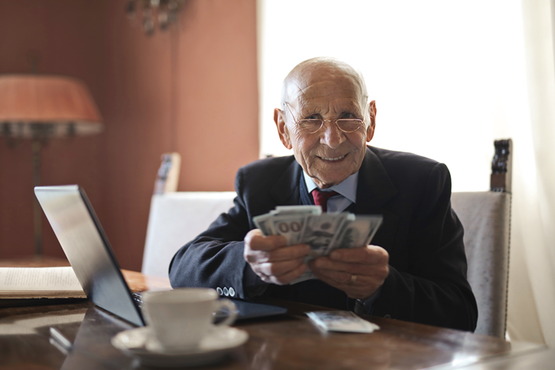 This could be you in retirement with all of your extra money if you stay in Cincinnati - Photo: Pexels