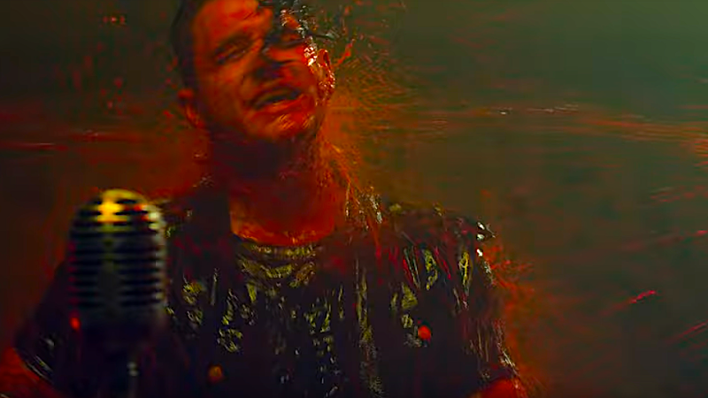 500 Miles to Memphis' Ryan Malott getting soaked in blood in "Hold On Tight"
