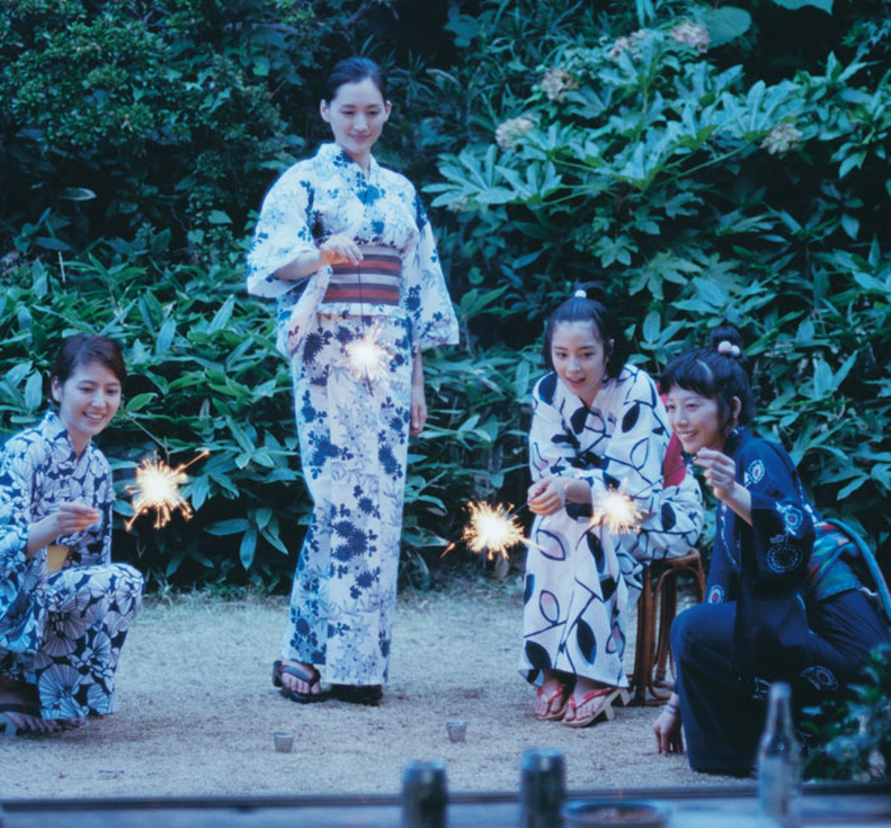 Masami Nagasawa as Yoshino Koda, Haruka Ayase as Sachi Koda, Suzu Hirose as Suzu Asano and Kaho as Chika Koda in "Our Little Sister" - Photo: Mikiya Takimoto / Courtesy of Sony Pictures Classics