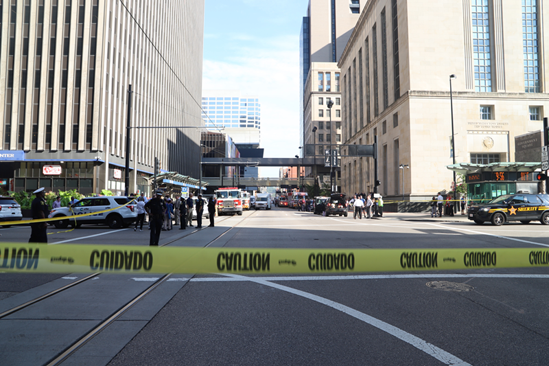 Four Dead, Including Gunman, in Shootings Downtown at Cincinnati's Fifth Third Center