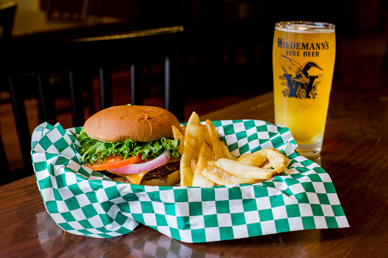 The Tap Room Burger - Photo: Hailey Bollinger