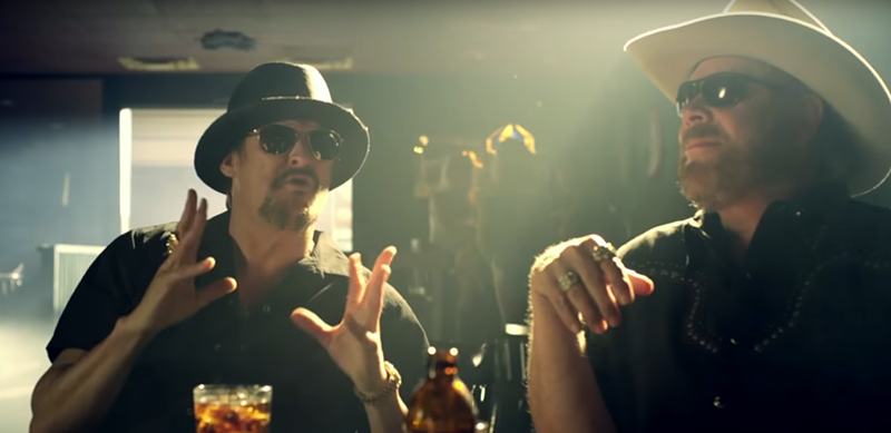 Kid Rock and Hank Williams Jr. in the "Redneck Paradise (Remix)" music video - Photo: YouTube