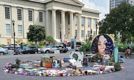 Supporters built a memorial in downtown Louisville, Ky. for Breonna Taylor, who was fatally shot by police during a no-knock raid in March 2020. - Wikimedia Commons