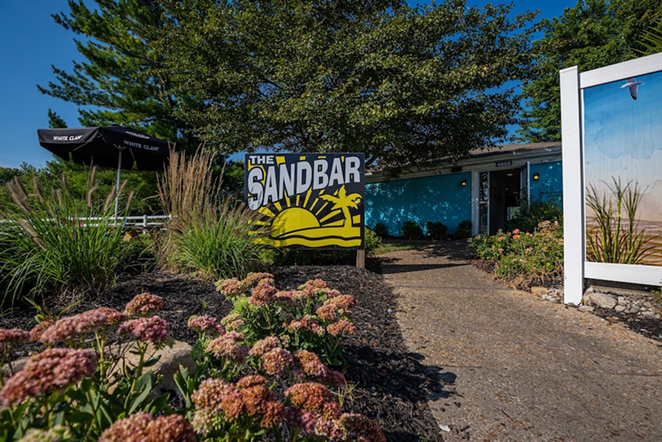 The Sandbar in Four Seasons Marina Has Closed