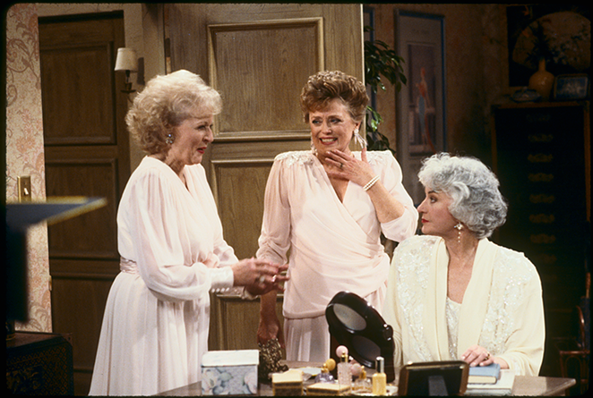 Bea Arthur (Dorothy Zbornak), Betty White (Rose Nylund), Rue McClanahan (Blanche Devereaux) in The Golden Girls - Photo: ABC Signature/Fathom Events