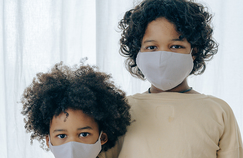 "Cincinnati Children’s recommends that all children returning to in-person school wear masks, regardless of vaccination status. Many children are not yet eligible to be vaccinated against COVID-19, and others should mask because no vaccine is 100% effective at preventing infection." - Photo: Ketut Subiyanto