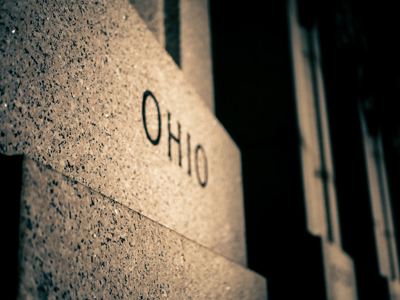 stone monument that says Ohio - Photo: Matthew Bornhorst, Unsplash