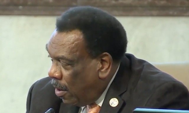 Cincinnati City Council member Wendell Young - Image: WLWT video still